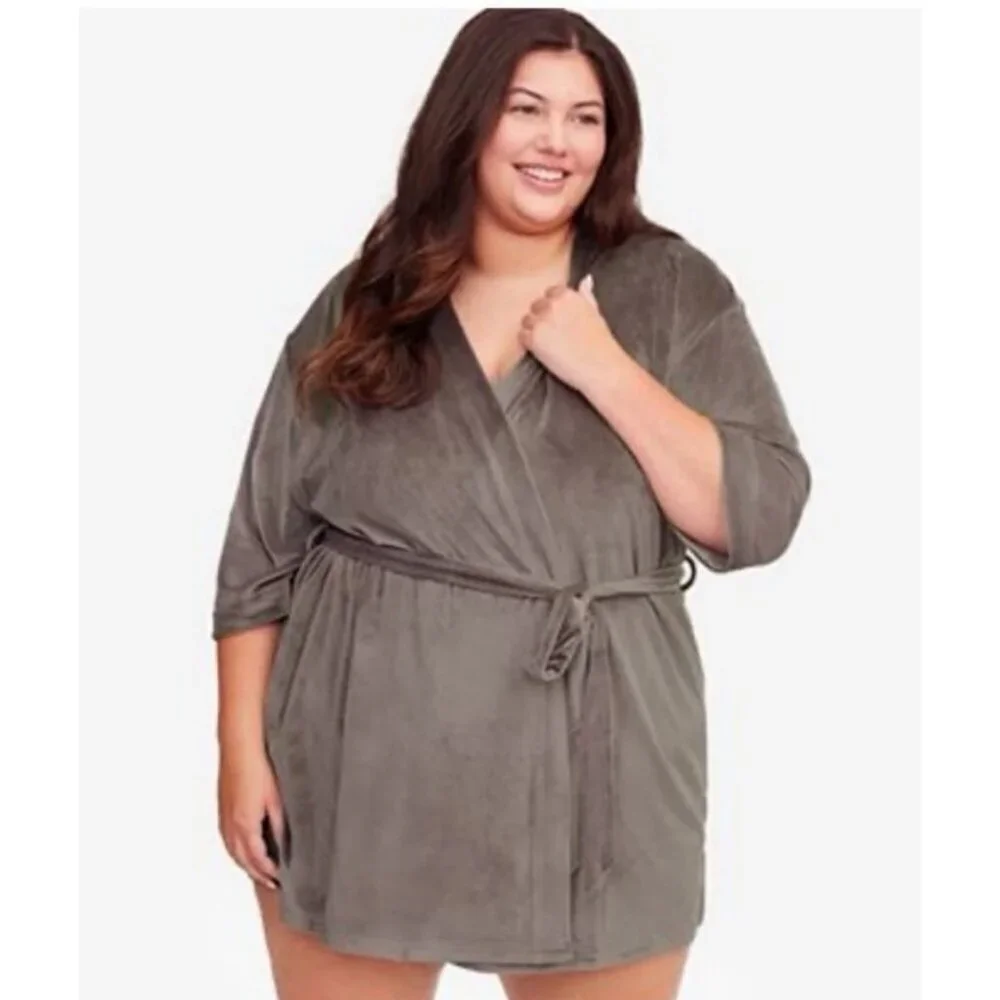 💕SPLENDID💕 Velour Robe ~ Gray 1X/3X